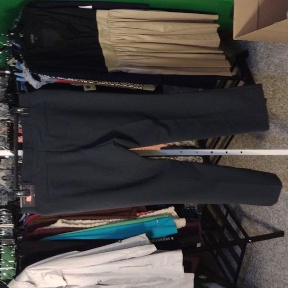 Worthington, brand new, size 16, gray slacks. - Picture 2 of 6